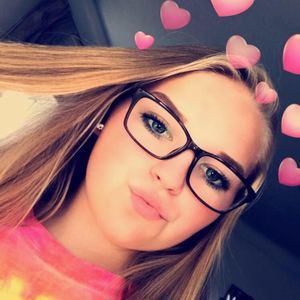 Meet your Posher, Alissa